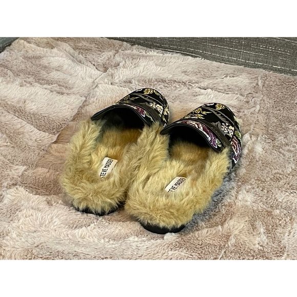 ⭐️⭐️ Women's Steve Madden Brocade Mule size 8⭐️⭐️ - Picture 5 of 6